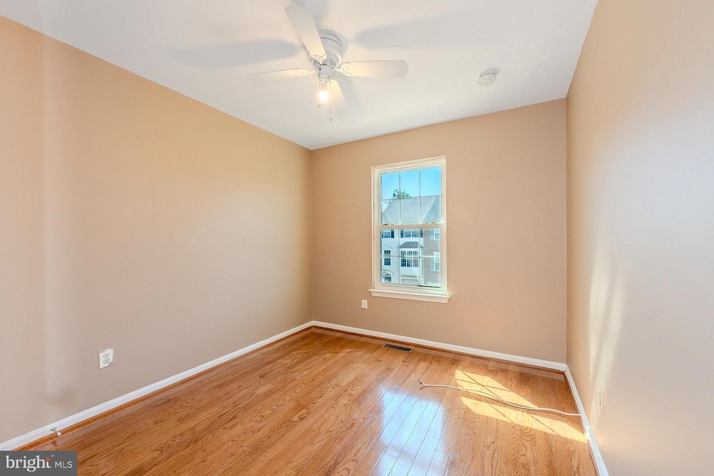45550 READING TER, STERLING, Virginia 20166, 3 Bedrooms Bedrooms, ,2 BathroomsBathrooms,Residential,For sale,45550 READING TER,VALO2107960 MLS # VALO2107960