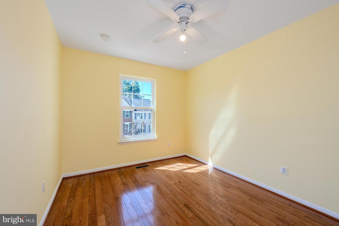 45550 READING TER, STERLING, Virginia 20166, 3 Bedrooms Bedrooms, ,2 BathroomsBathrooms,Residential,For sale,45550 READING TER,VALO2107960 MLS # VALO2107960