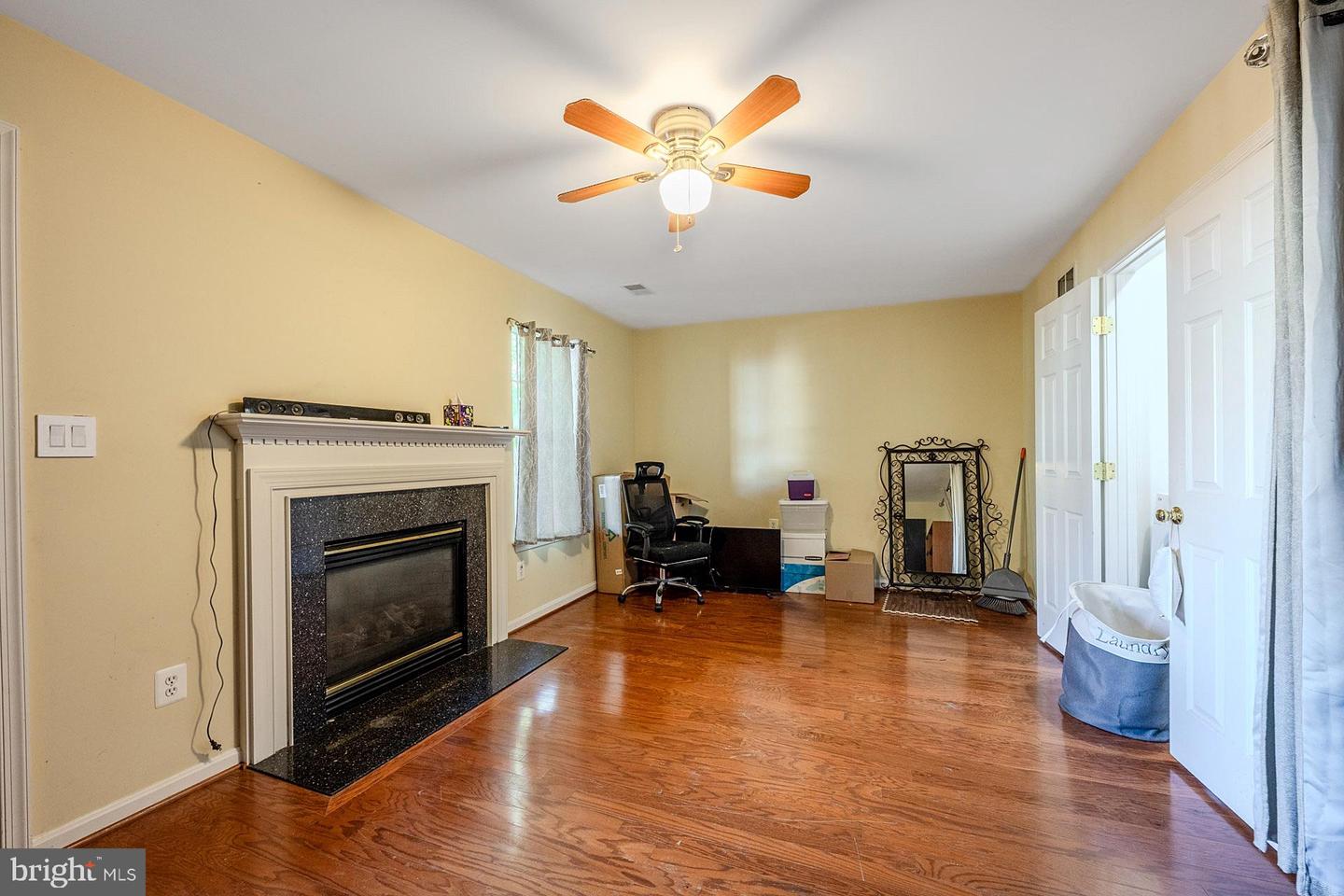 45550 READING TER, STERLING, Virginia 20166, 3 Bedrooms Bedrooms, ,2 BathroomsBathrooms,Residential,For sale,45550 READING TER,VALO2107960 MLS # VALO2107960