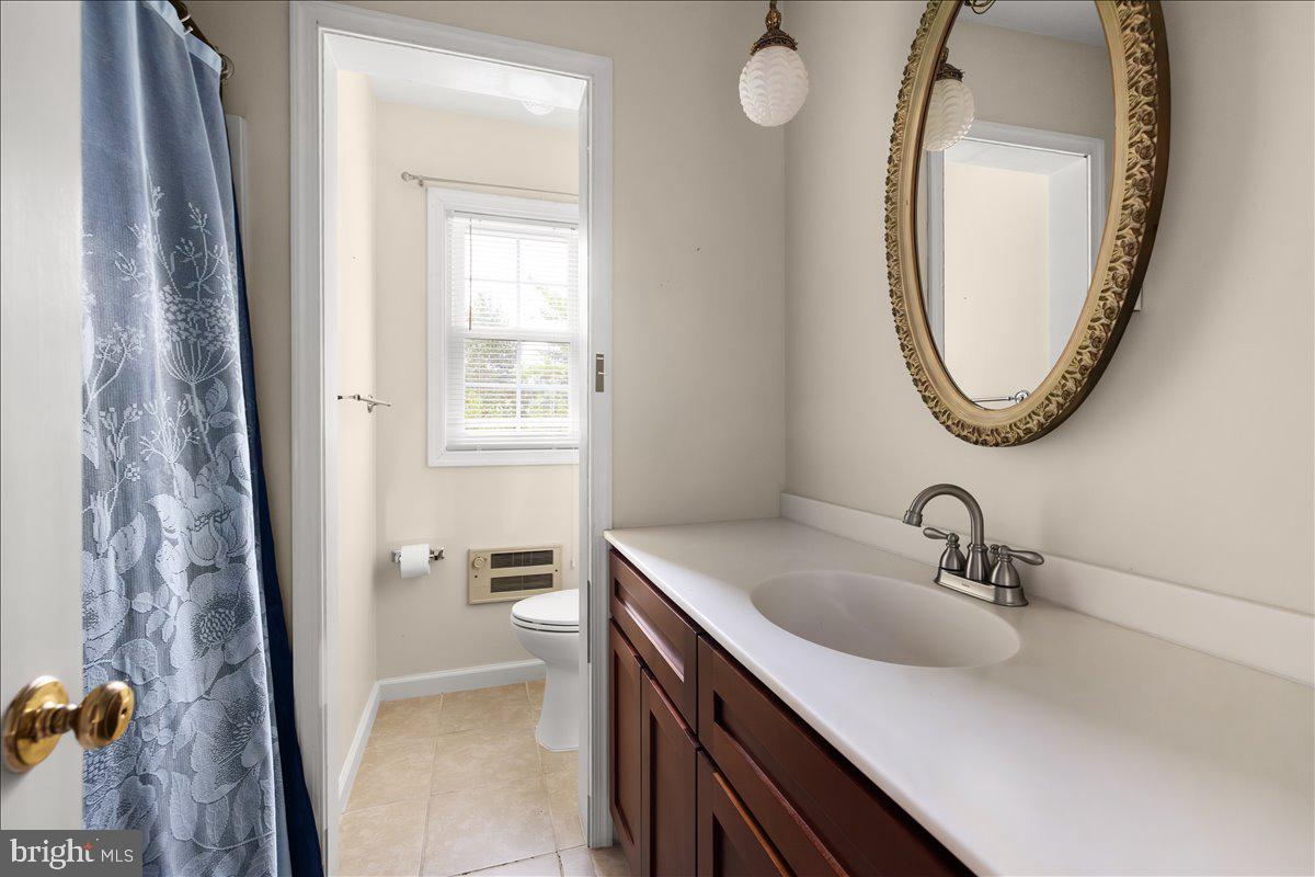 103 SHARON DR, WINCHESTER, Virginia 22602, 5 Bedrooms Bedrooms, ,3 BathroomsBathrooms,Residential,For sale,103 SHARON DR,VAFV2037136 MLS # VAFV2037136