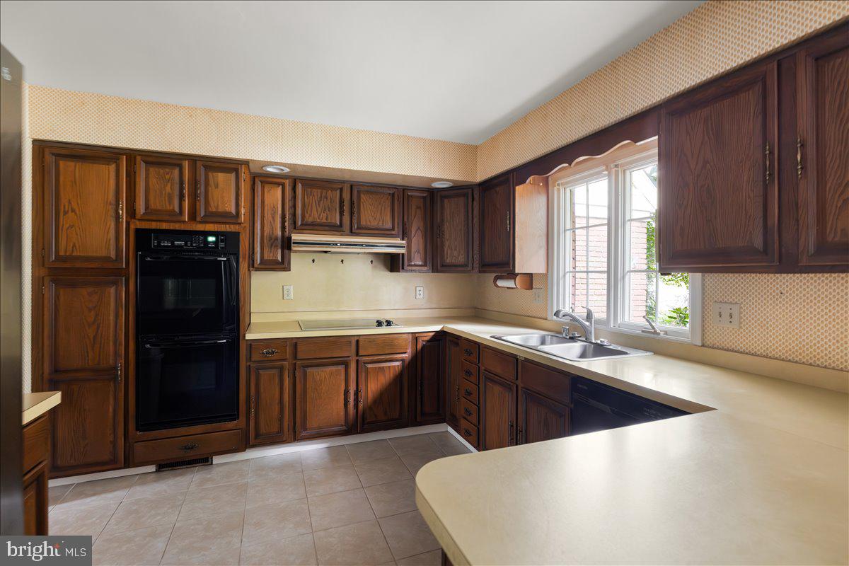 103 SHARON DR, WINCHESTER, Virginia 22602, 5 Bedrooms Bedrooms, ,3 BathroomsBathrooms,Residential,For sale,103 SHARON DR,VAFV2037136 MLS # VAFV2037136