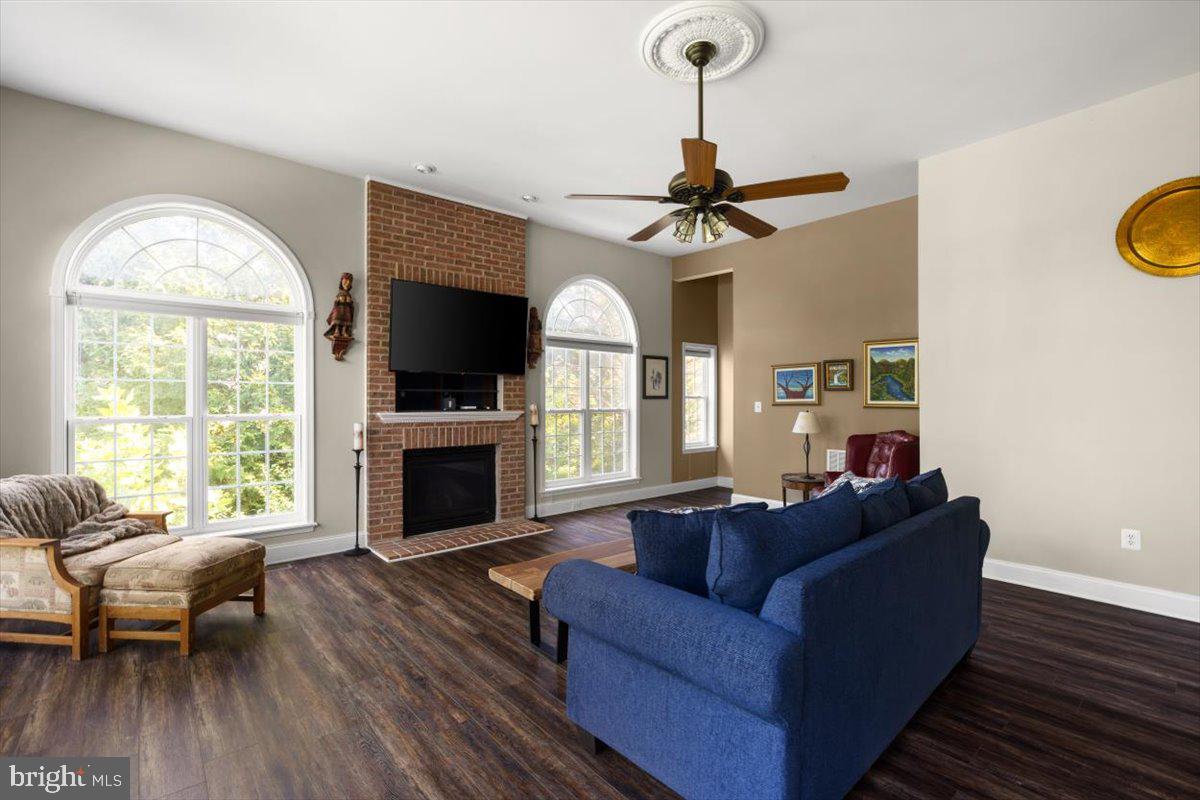 1877 CLAYTON RIDGE DR, WINCHESTER, Virginia 22601, 4 Bedrooms Bedrooms, ,4 BathroomsBathrooms,Residential,For sale,1877 CLAYTON RIDGE DR,VAWI2009164 MLS # VAWI2009164