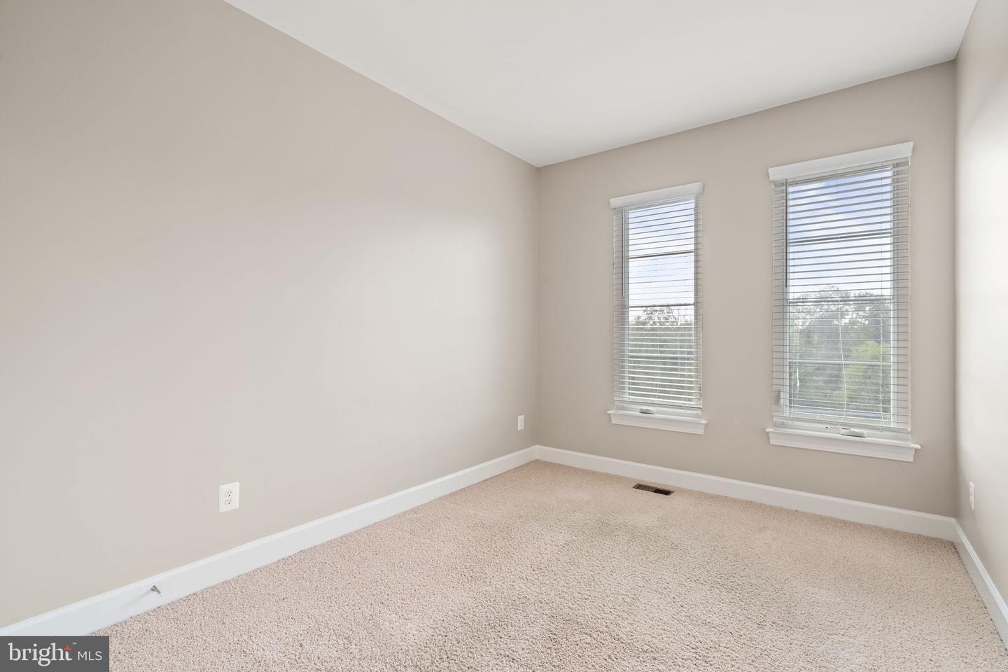 20396 ROSLINDALE DR, ASHBURN, Virginia 20147, 4 Bedrooms Bedrooms, ,3 BathroomsBathrooms,Residential,For sale,20396 ROSLINDALE DR,VALO2107980 MLS # VALO2107980