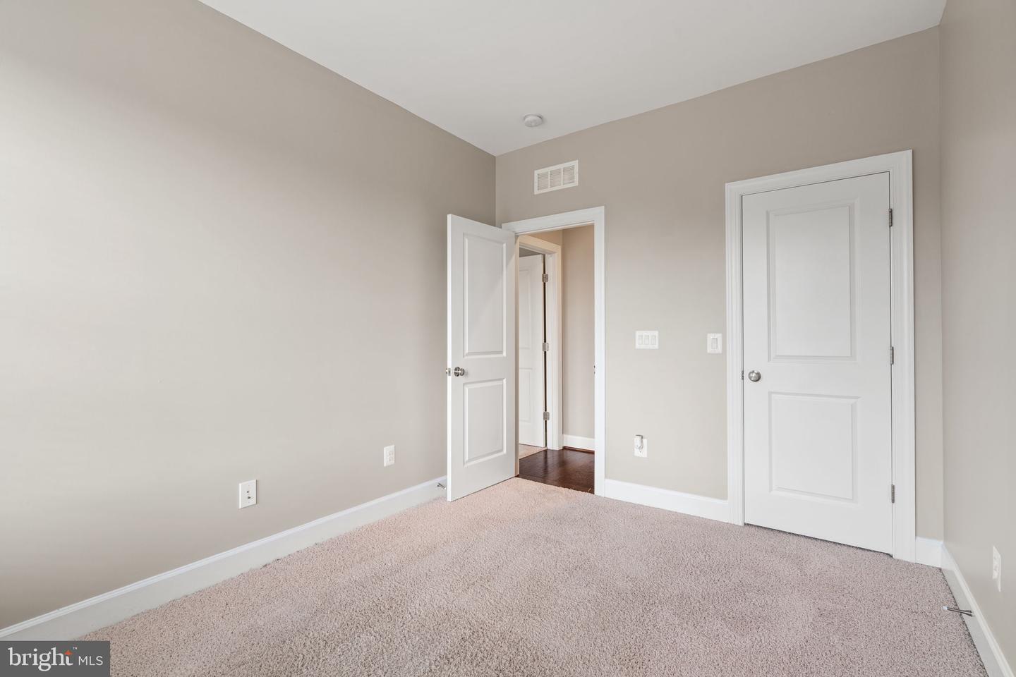 20396 ROSLINDALE DR, ASHBURN, Virginia 20147, 4 Bedrooms Bedrooms, ,3 BathroomsBathrooms,Residential,For sale,20396 ROSLINDALE DR,VALO2107980 MLS # VALO2107980
