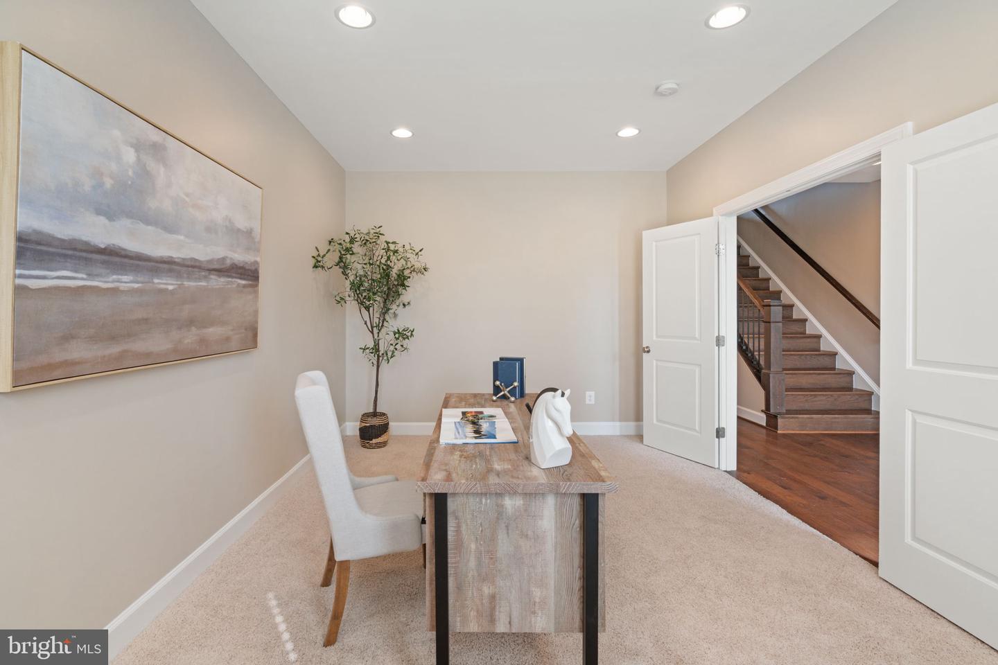 20396 ROSLINDALE DR, ASHBURN, Virginia 20147, 4 Bedrooms Bedrooms, ,3 BathroomsBathrooms,Residential,For sale,20396 ROSLINDALE DR,VALO2107980 MLS # VALO2107980