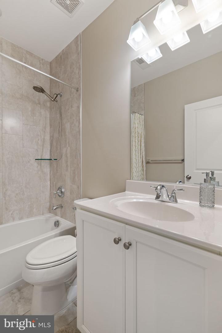 20396 ROSLINDALE DR, ASHBURN, Virginia 20147, 4 Bedrooms Bedrooms, ,3 BathroomsBathrooms,Residential,For sale,20396 ROSLINDALE DR,VALO2107980 MLS # VALO2107980