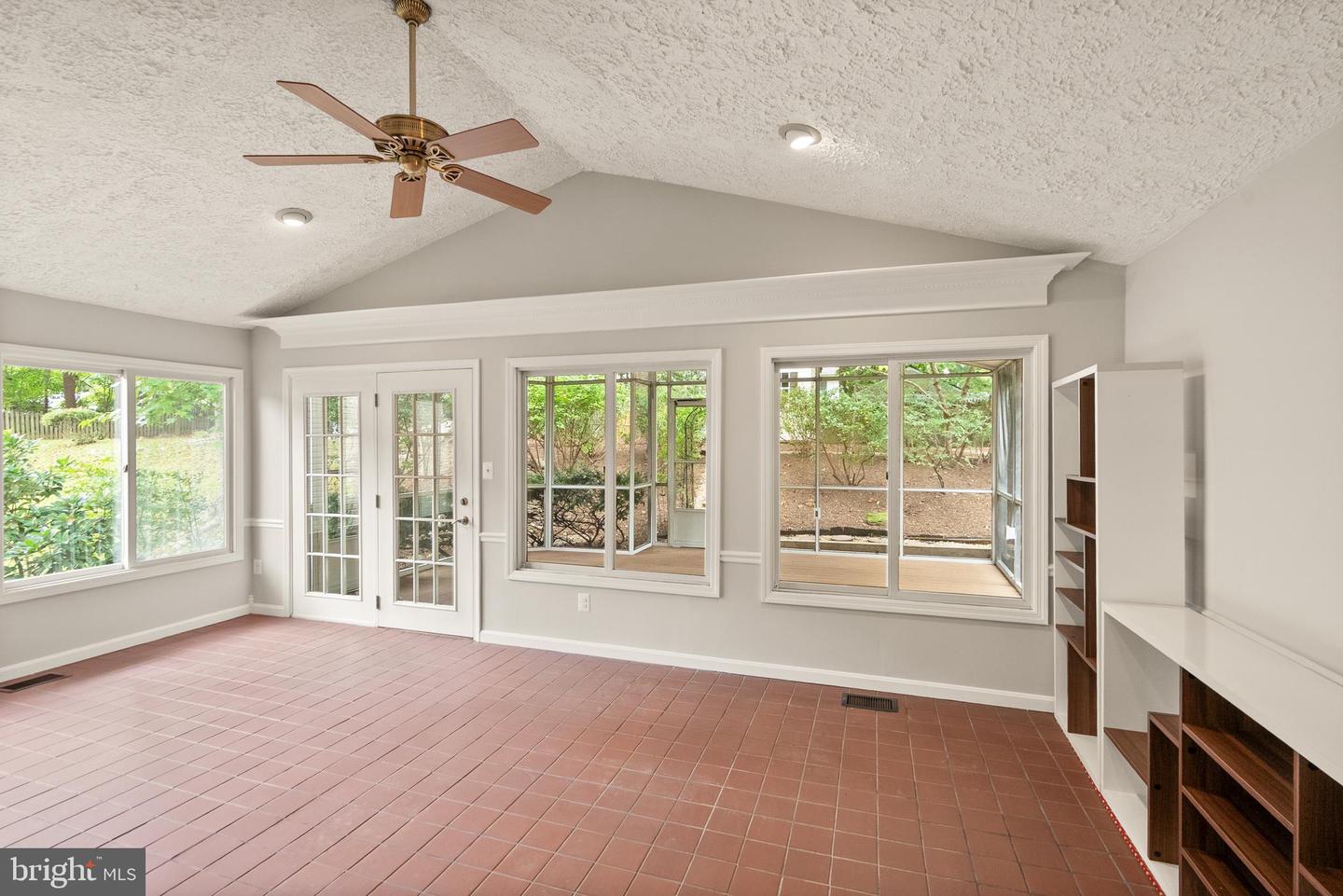 10816 VERDE VISTA DR, FAIRFAX, Virginia 22030, 3 Bedrooms Bedrooms, ,2 BathroomsBathrooms,Residential,For sale,10816 VERDE VISTA DR,VAFX2270170 MLS # VAFX2270170