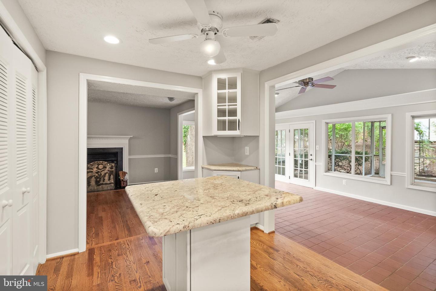 10816 VERDE VISTA DR, FAIRFAX, Virginia 22030, 3 Bedrooms Bedrooms, ,2 BathroomsBathrooms,Residential,For sale,10816 VERDE VISTA DR,VAFX2270170 MLS # VAFX2270170