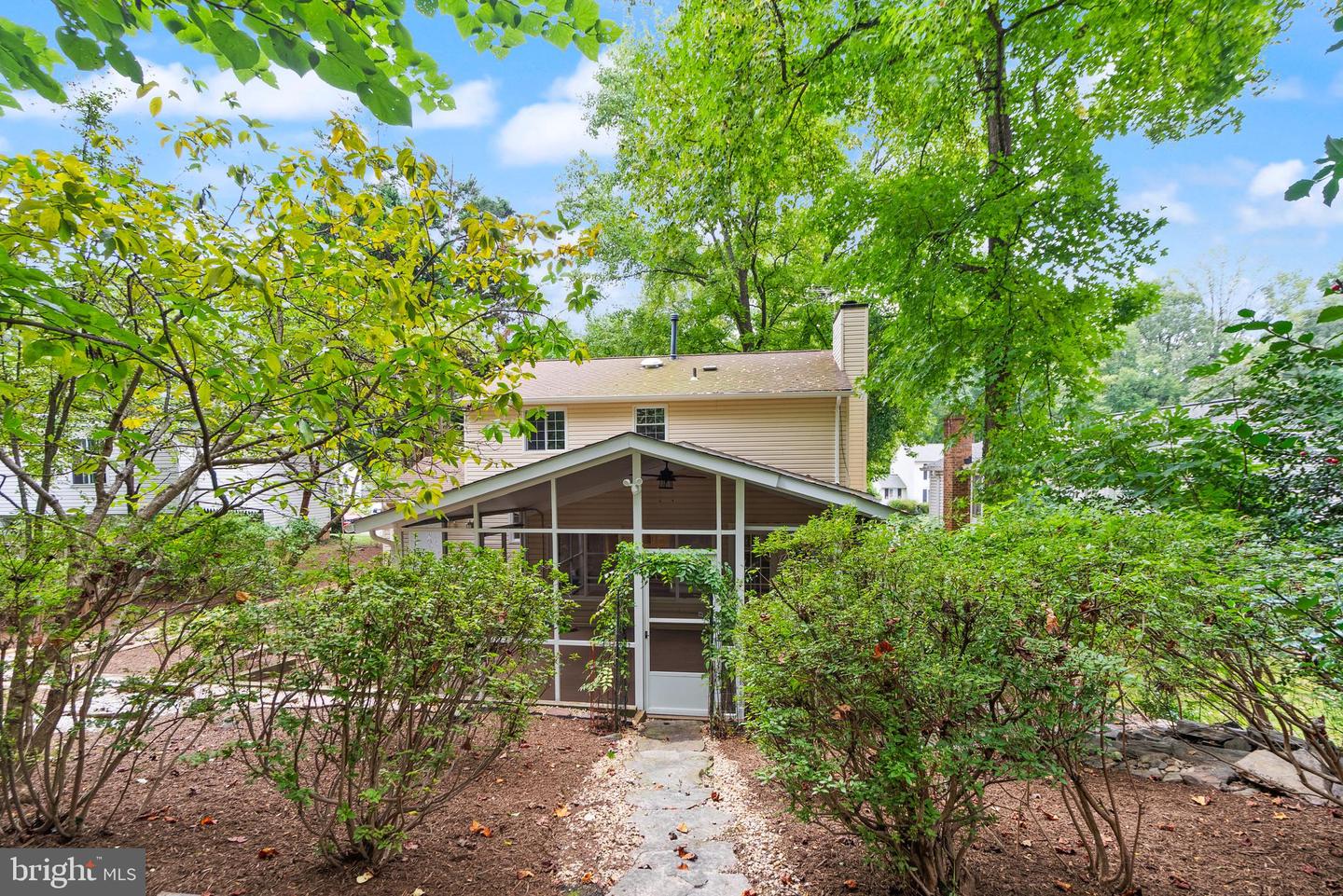 10816 VERDE VISTA DR, FAIRFAX, Virginia 22030, 3 Bedrooms Bedrooms, ,2 BathroomsBathrooms,Residential,For sale,10816 VERDE VISTA DR,VAFX2270170 MLS # VAFX2270170