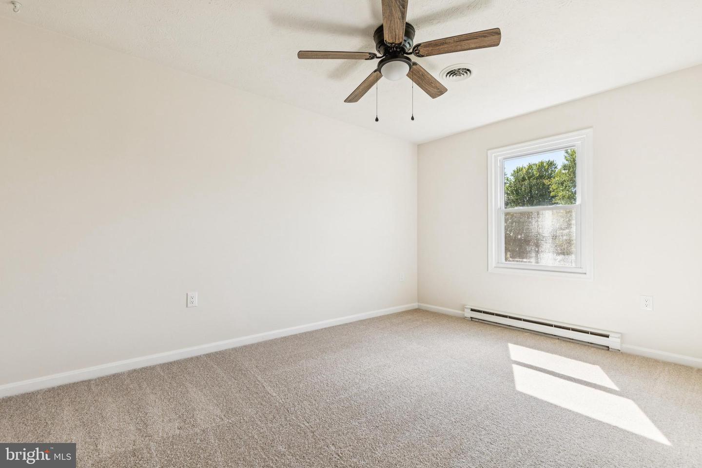 110 ACCOMACK CIR, STEPHENS CITY, Virginia 22655, 3 Bedrooms Bedrooms, ,3 BathroomsBathrooms,Residential,For sale,110 ACCOMACK CIR,VAFV2037148 MLS # VAFV2037148