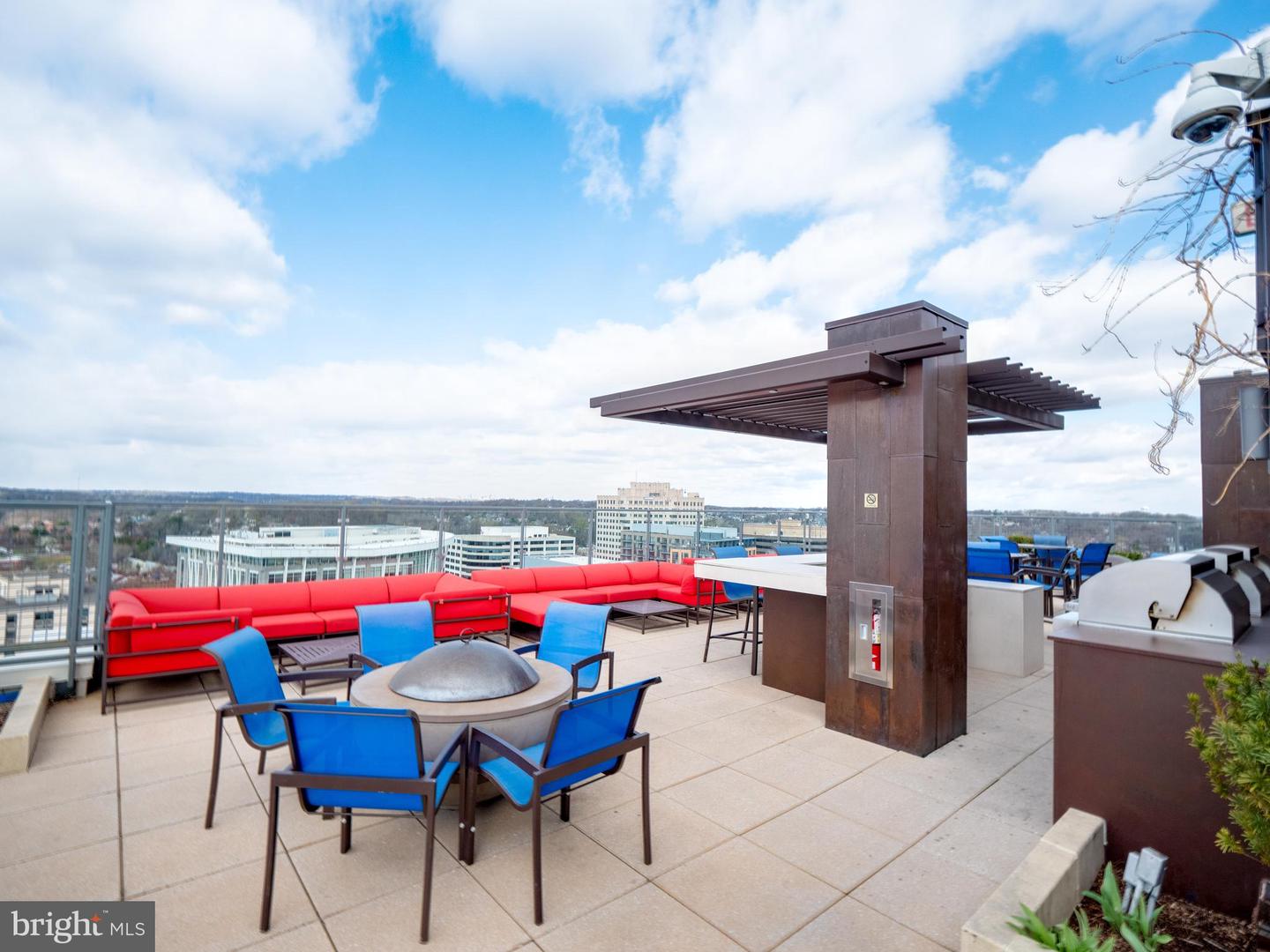 851 N GLEBE RD #816, ARLINGTON, Virginia 22203, 1 Bedroom Bedrooms, ,1 BathroomBathrooms,Residential,For sale,851 N GLEBE RD #816,VAAR2064374 MLS # VAAR2064374