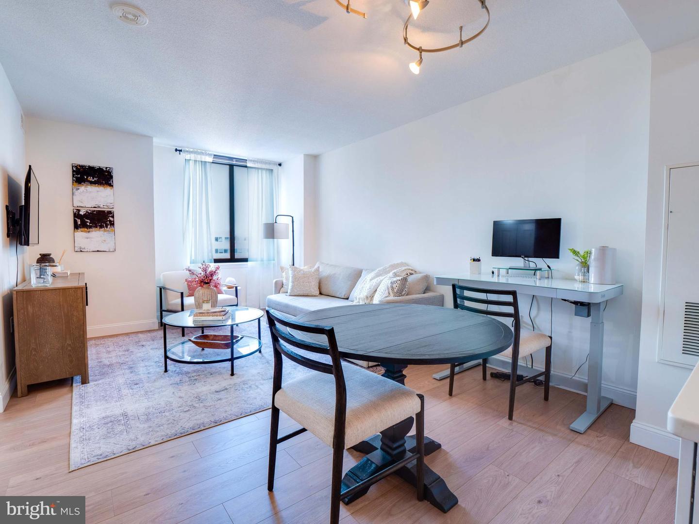 851 N GLEBE RD #816, ARLINGTON, Virginia 22203, 1 Bedroom Bedrooms, ,1 BathroomBathrooms,Residential,For sale,851 N GLEBE RD #816,VAAR2064374 MLS # VAAR2064374