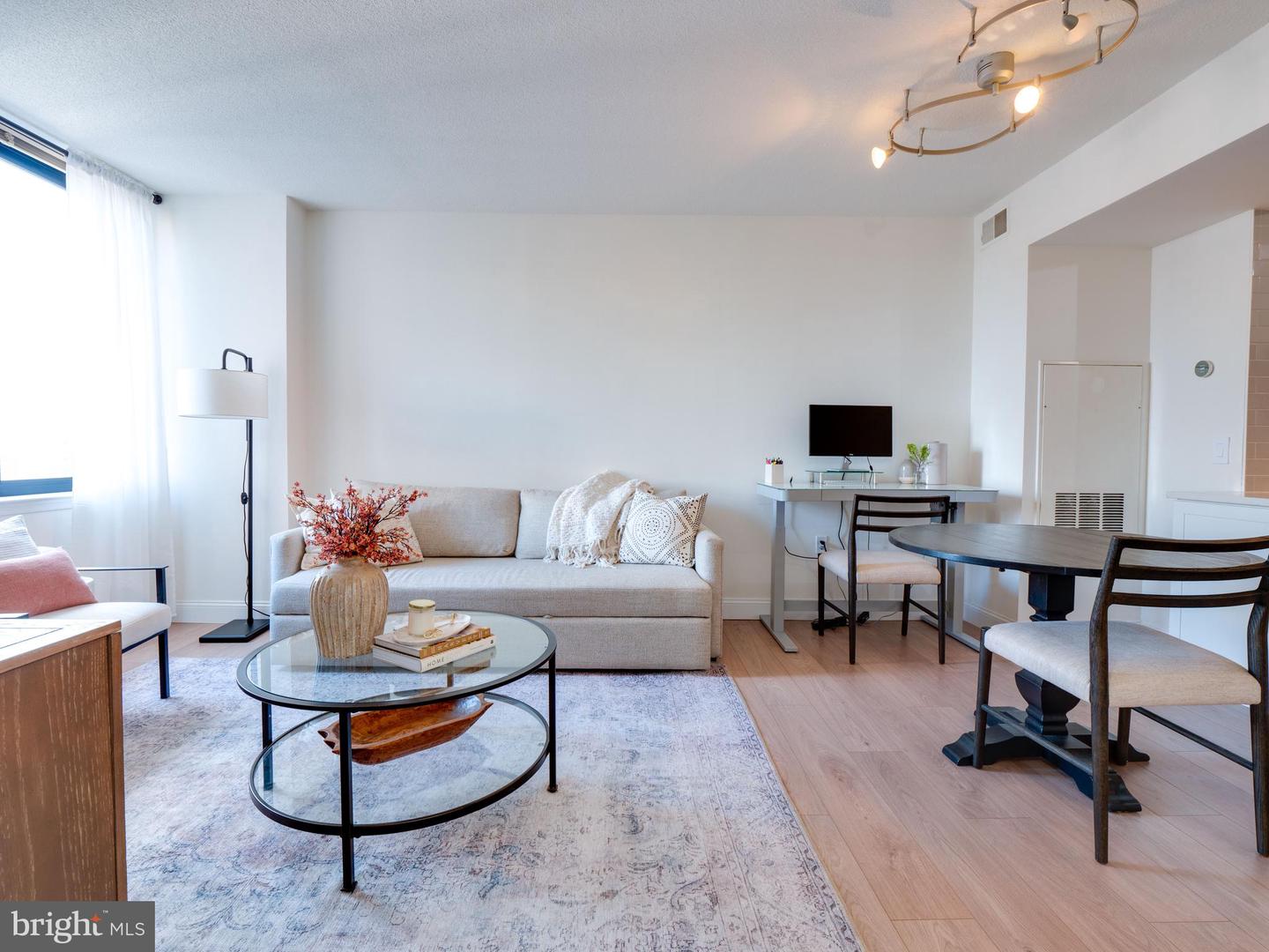 851 N GLEBE RD #816, ARLINGTON, Virginia 22203, 1 Bedroom Bedrooms, ,1 BathroomBathrooms,Residential,For sale,851 N GLEBE RD #816,VAAR2064374 MLS # VAAR2064374