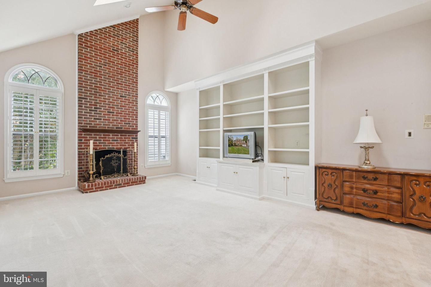 20931 LOCK CT, STERLING, Virginia 20165, 5 Bedrooms Bedrooms, 18 Rooms Rooms,4 BathroomsBathrooms,Residential,For sale,20931 LOCK CT,VALO2107996 MLS # VALO2107996