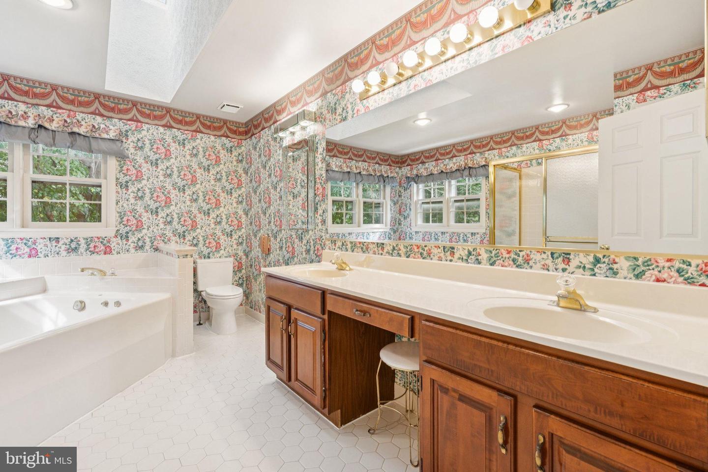 20931 LOCK CT, STERLING, Virginia 20165, 5 Bedrooms Bedrooms, 18 Rooms Rooms,4 BathroomsBathrooms,Residential,For sale,20931 LOCK CT,VALO2107996 MLS # VALO2107996
