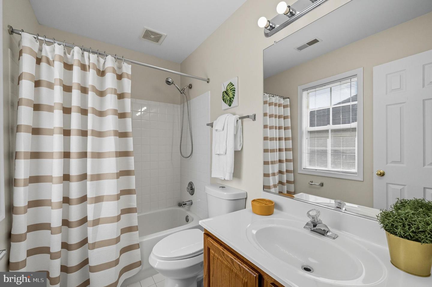 9197 RILDA PL, BRISTOW, Virginia 20136, 5 Bedrooms Bedrooms, ,4 BathroomsBathrooms,Residential,For sale,9197 RILDA PL,VAPW2105202 MLS # VAPW2105202