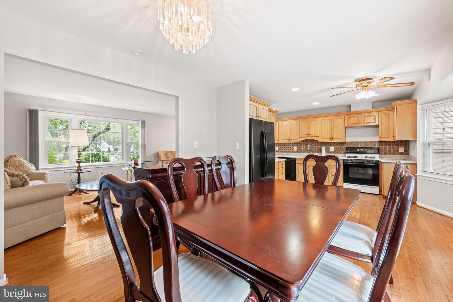8000 LADY LEWIS CT, SPRINGFIELD, Virginia 22153, 4 Bedrooms Bedrooms, ,3 BathroomsBathrooms,Residential,For sale,8000 LADY LEWIS CT,VAFX2270248 MLS # VAFX2270248