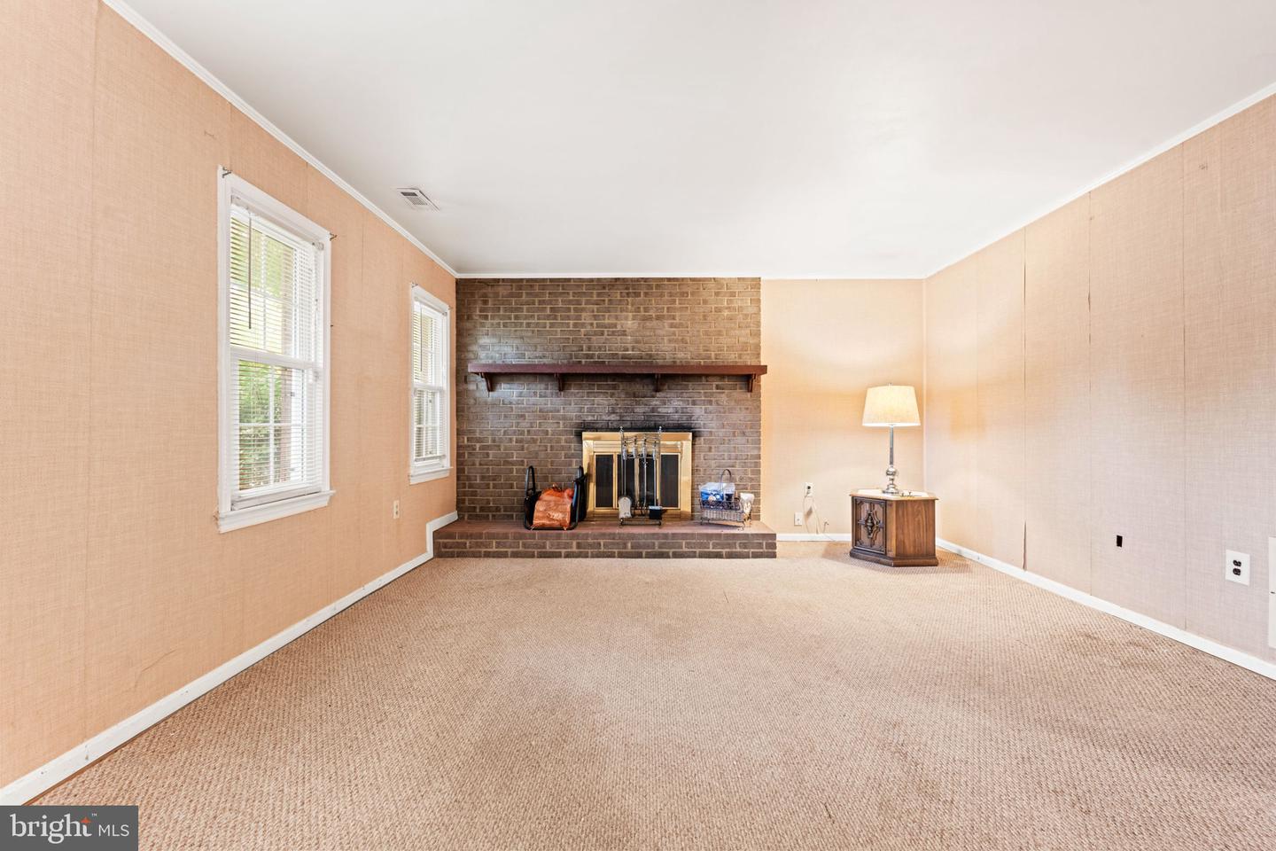 8000 LADY LEWIS CT, SPRINGFIELD, Virginia 22153, 4 Bedrooms Bedrooms, ,3 BathroomsBathrooms,Residential,For sale,8000 LADY LEWIS CT,VAFX2270248 MLS # VAFX2270248