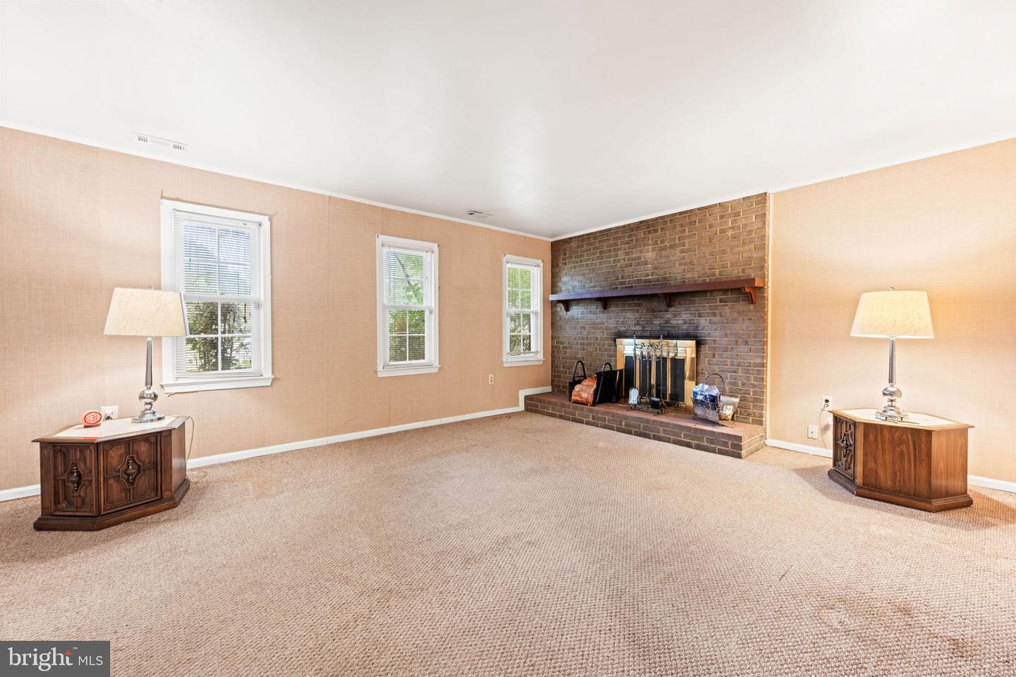 8000 LADY LEWIS CT, SPRINGFIELD, Virginia 22153, 4 Bedrooms Bedrooms, ,3 BathroomsBathrooms,Residential,For sale,8000 LADY LEWIS CT,VAFX2270248 MLS # VAFX2270248