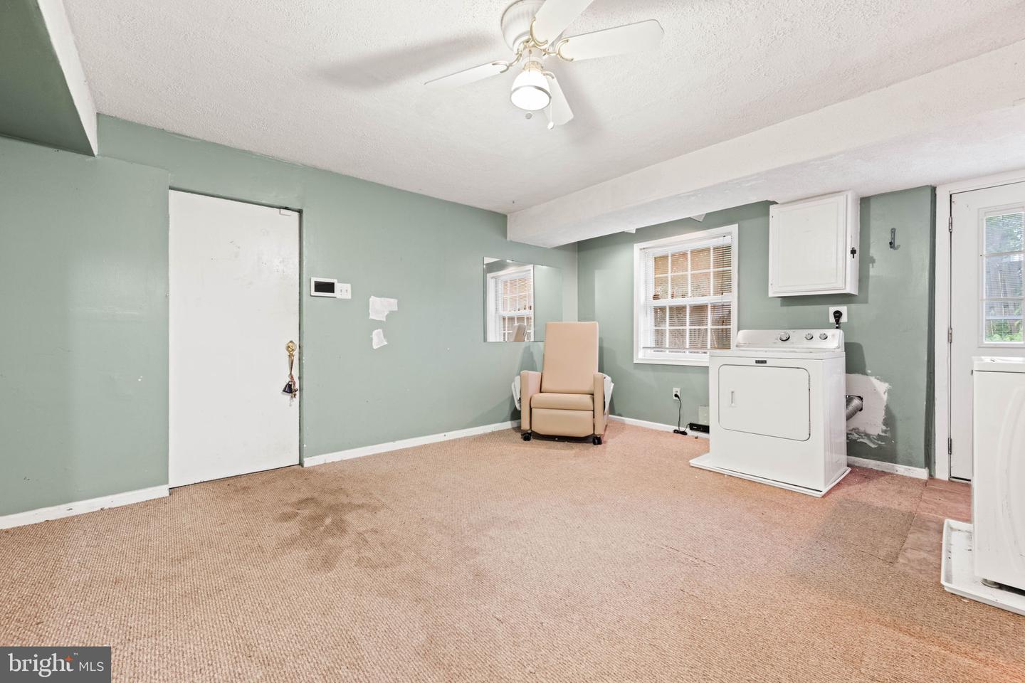 8000 LADY LEWIS CT, SPRINGFIELD, Virginia 22153, 4 Bedrooms Bedrooms, ,3 BathroomsBathrooms,Residential,For sale,8000 LADY LEWIS CT,VAFX2270248 MLS # VAFX2270248