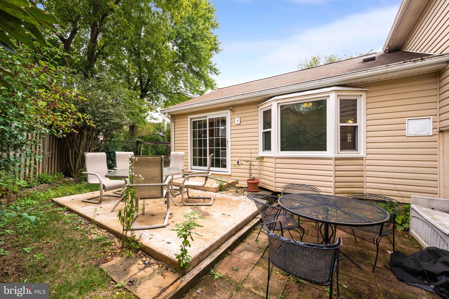 8000 LADY LEWIS CT, SPRINGFIELD, Virginia 22153, 4 Bedrooms Bedrooms, ,3 BathroomsBathrooms,Residential,For sale,8000 LADY LEWIS CT,VAFX2270248 MLS # VAFX2270248