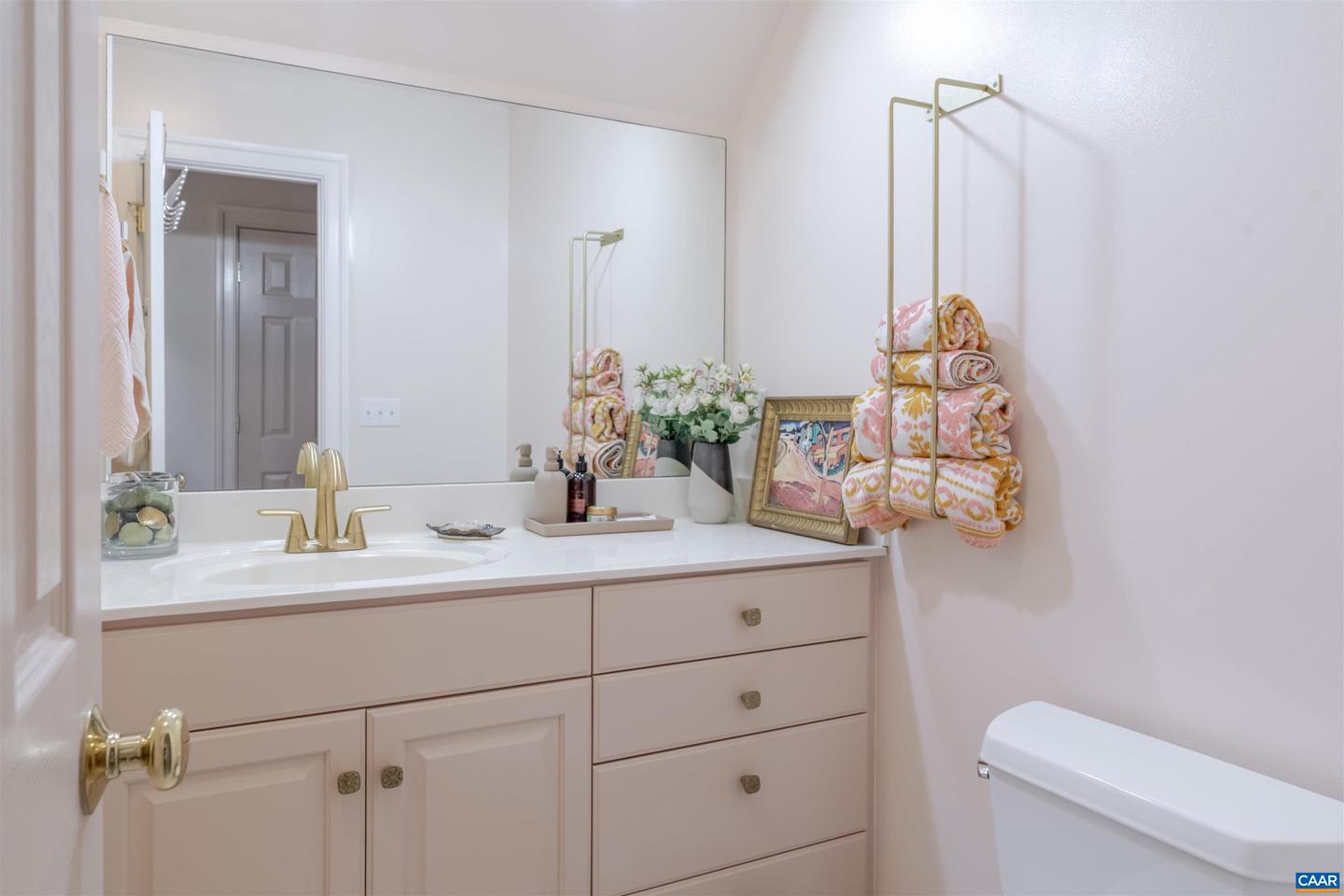 4275 REDWOOD LN, EARLYSVILLE, Virginia 22936, 5 Bedrooms Bedrooms, ,4 BathroomsBathrooms,Residential,For sale,4275 REDWOOD LN,669562 MLS # 669562