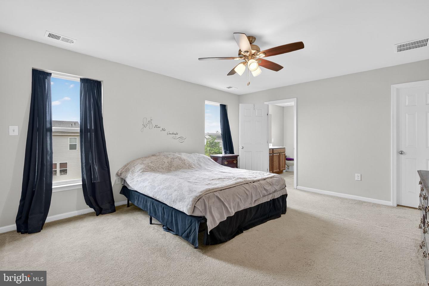 153 LITTLEWING WAY, STEPHENS CITY, Virginia 22655, 4 Bedrooms Bedrooms, ,3 BathroomsBathrooms,Residential,For sale,153 LITTLEWING WAY,VAFV2037158 MLS # VAFV2037158
