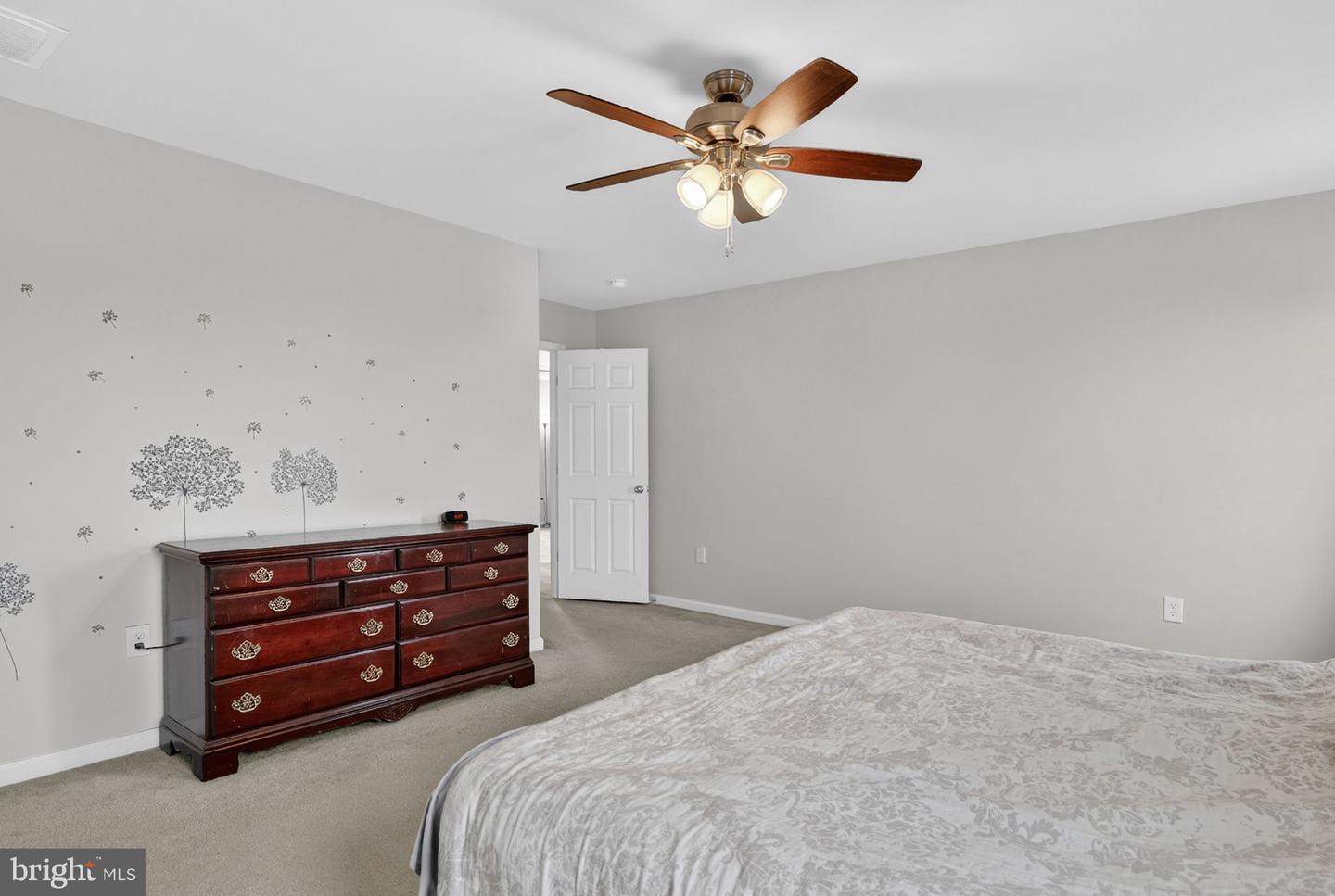 153 LITTLEWING WAY, STEPHENS CITY, Virginia 22655, 4 Bedrooms Bedrooms, ,3 BathroomsBathrooms,Residential,For sale,153 LITTLEWING WAY,VAFV2037158 MLS # VAFV2037158