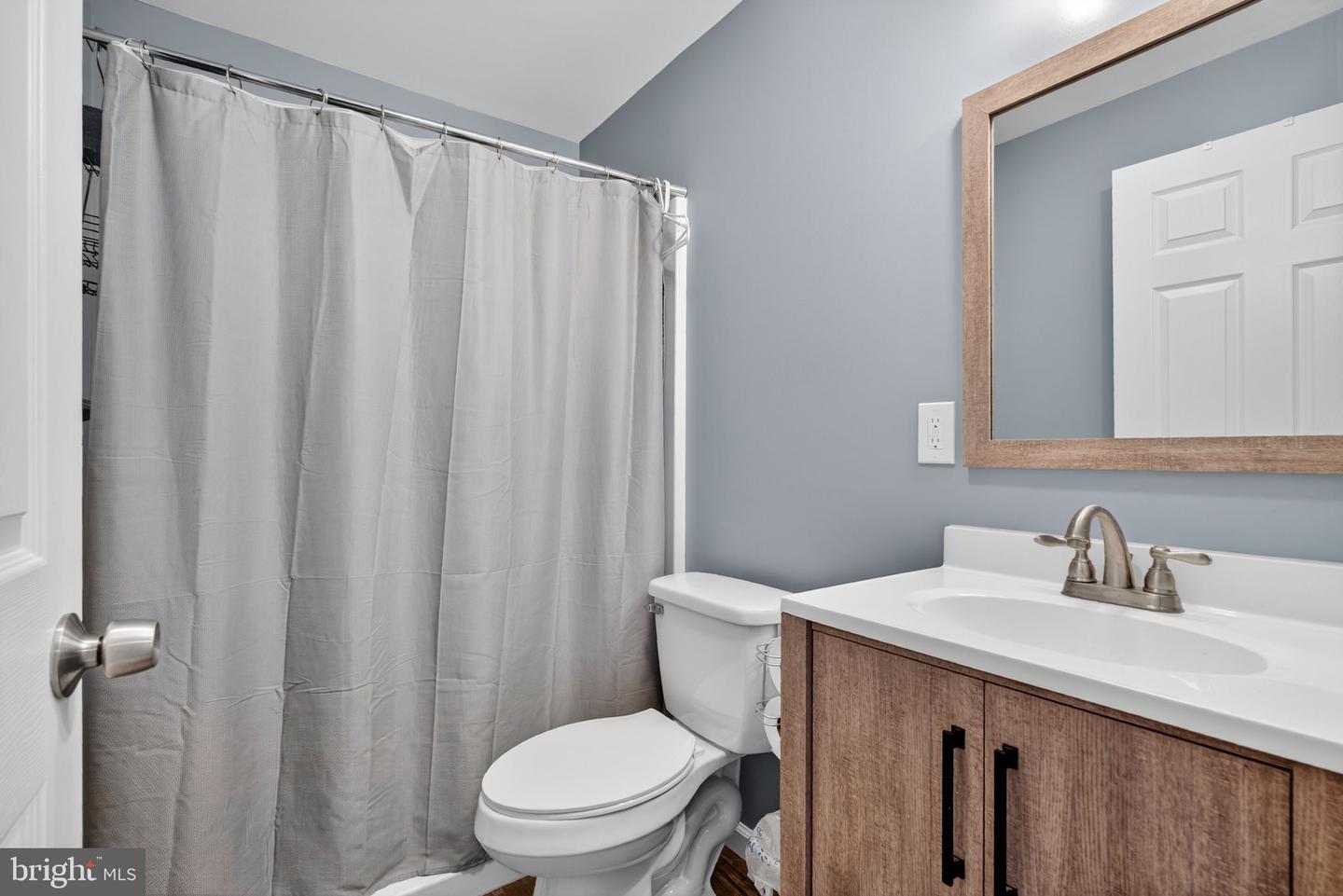 153 LITTLEWING WAY, STEPHENS CITY, Virginia 22655, 4 Bedrooms Bedrooms, ,3 BathroomsBathrooms,Residential,For sale,153 LITTLEWING WAY,VAFV2037158 MLS # VAFV2037158