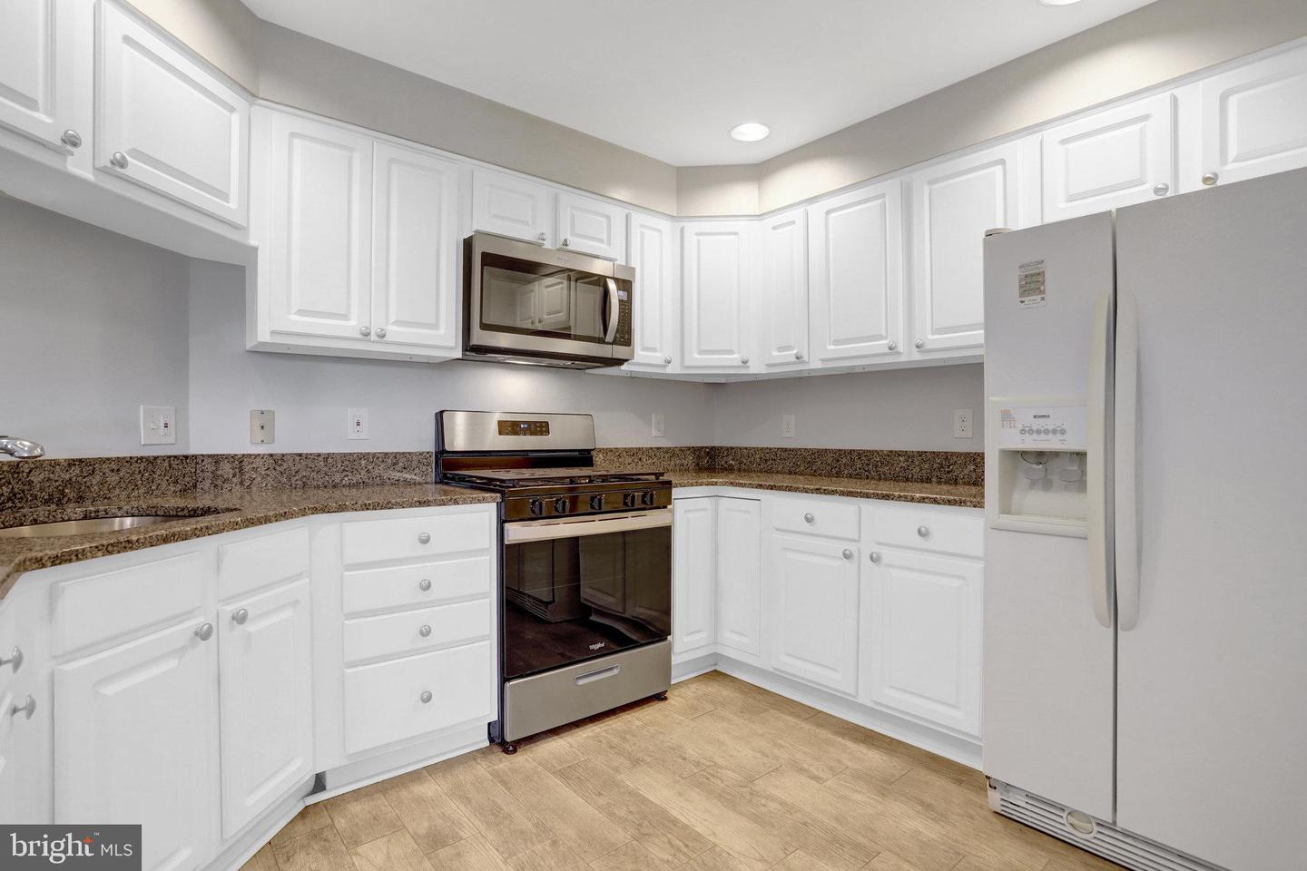 6924 FAIRFAX DR #322, ARLINGTON, Virginia 22213, 2 Bedrooms Bedrooms, ,2 BathroomsBathrooms,Residential,For sale,6924 FAIRFAX DR #322,VAAR2064414 MLS # VAAR2064414