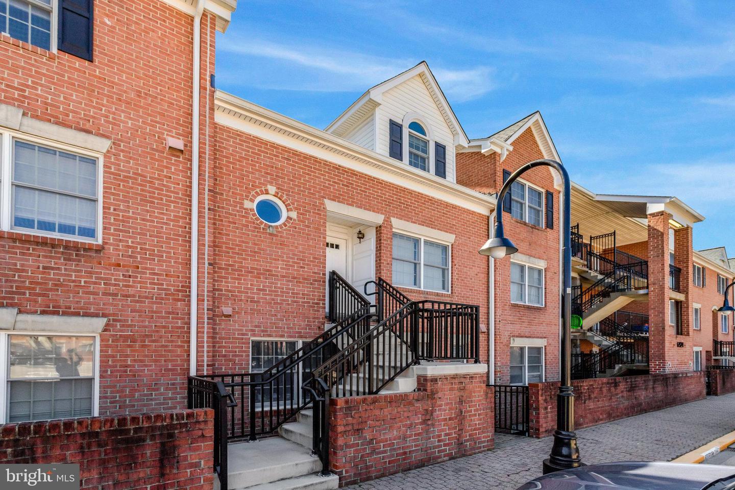 6924 FAIRFAX DR #322, ARLINGTON, Virginia 22213, 2 Bedrooms Bedrooms, ,2 BathroomsBathrooms,Residential,For sale,6924 FAIRFAX DR #322,VAAR2064414 MLS # VAAR2064414