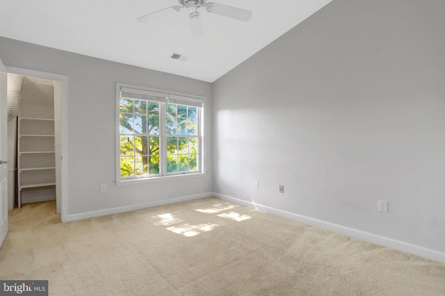 6924 FAIRFAX DR #322, ARLINGTON, Virginia 22213, 2 Bedrooms Bedrooms, ,2 BathroomsBathrooms,Residential,For sale,6924 FAIRFAX DR #322,VAAR2064414 MLS # VAAR2064414
