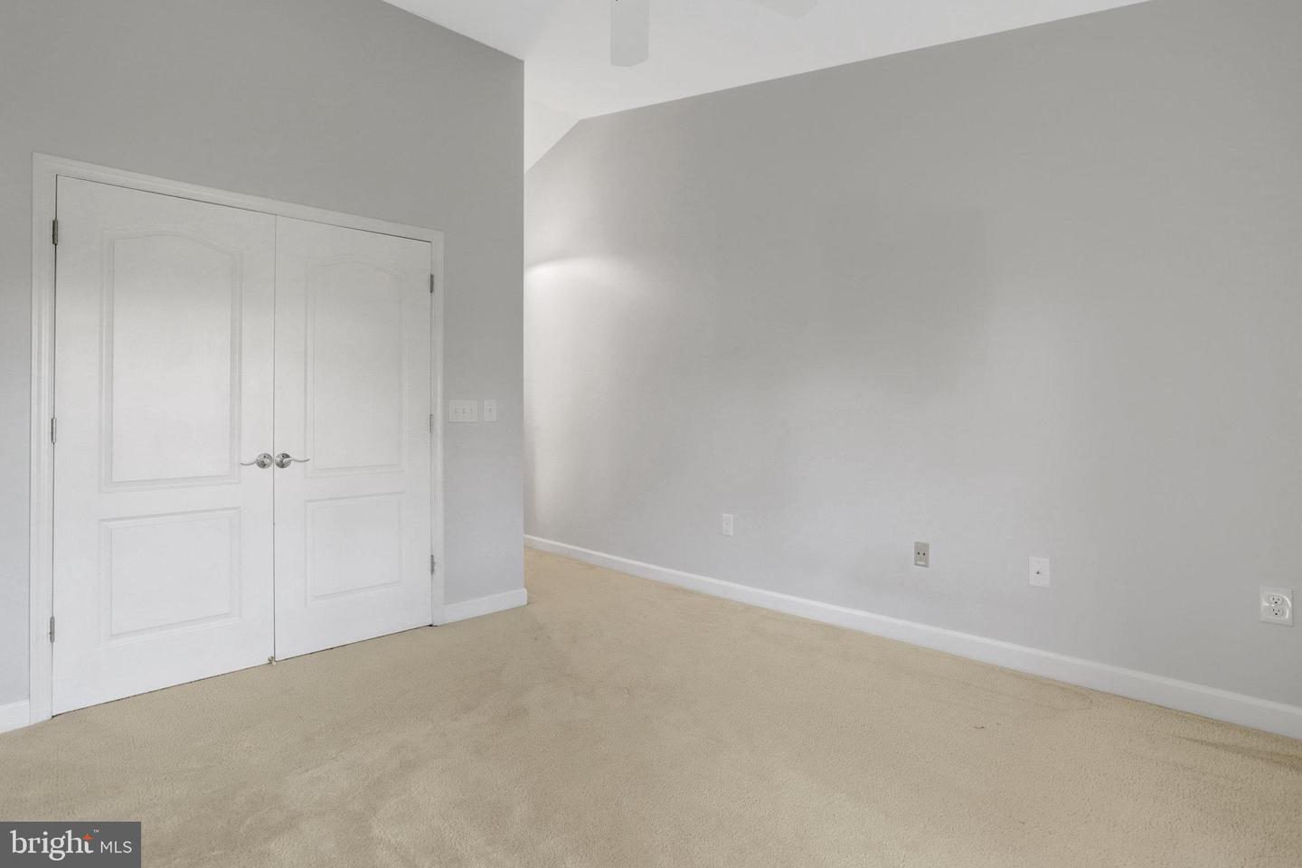 6924 FAIRFAX DR #322, ARLINGTON, Virginia 22213, 2 Bedrooms Bedrooms, ,2 BathroomsBathrooms,Residential,For sale,6924 FAIRFAX DR #322,VAAR2064414 MLS # VAAR2064414