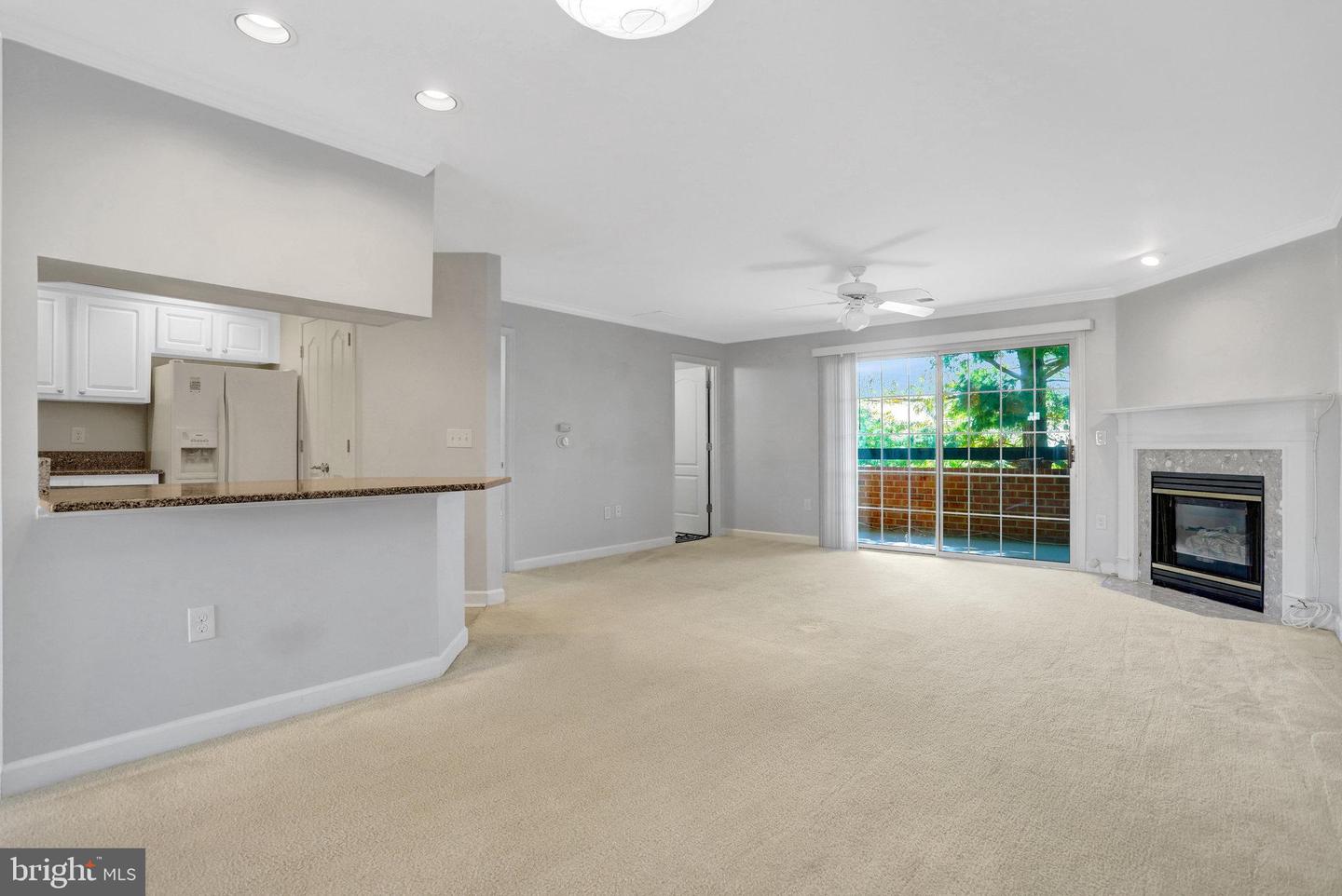 6924 FAIRFAX DR #322, ARLINGTON, Virginia 22213, 2 Bedrooms Bedrooms, ,2 BathroomsBathrooms,Residential,For sale,6924 FAIRFAX DR #322,VAAR2064414 MLS # VAAR2064414
