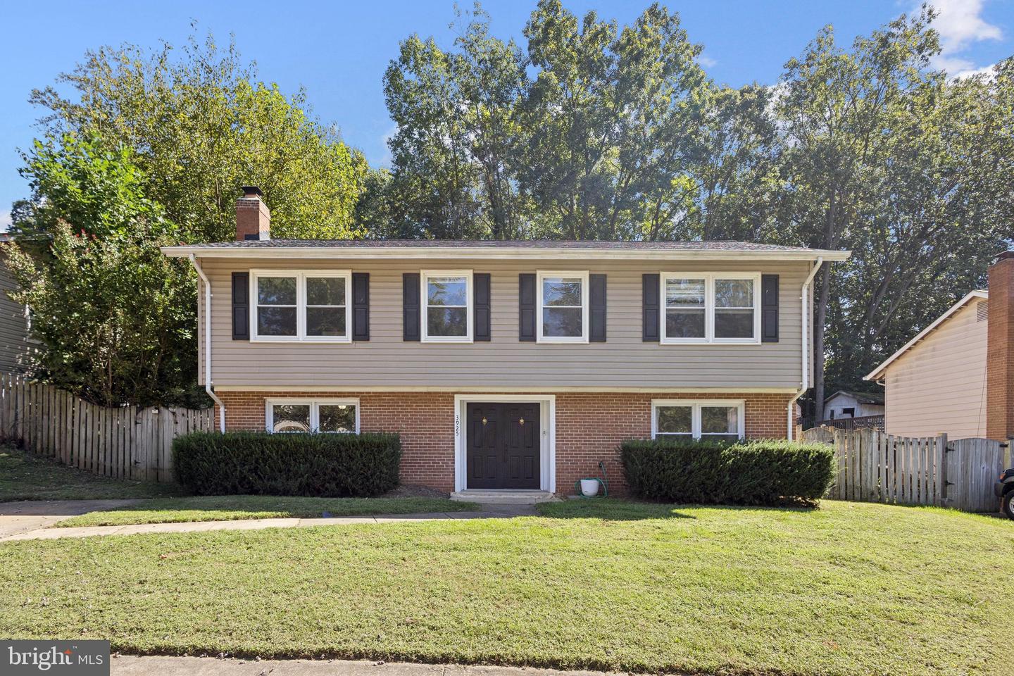 3925 FORGE DR, WOODBRIDGE, Virginia 22193, 5 Bedrooms Bedrooms, ,3 BathroomsBathrooms,Residential,For sale,3925 FORGE DR,VAPW2105234 MLS # VAPW2105234