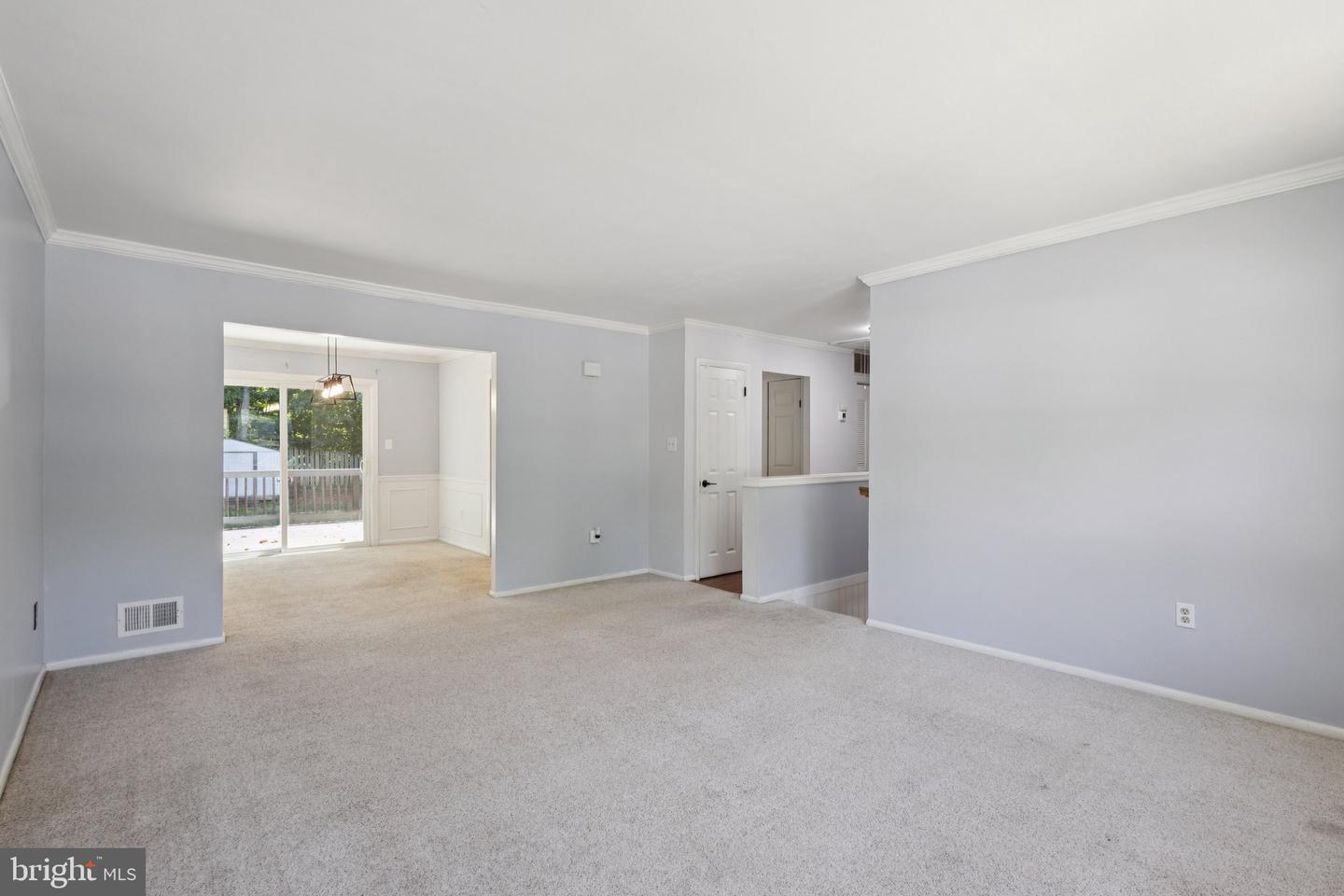 3925 FORGE DR, WOODBRIDGE, Virginia 22193, 5 Bedrooms Bedrooms, ,3 BathroomsBathrooms,Residential,For sale,3925 FORGE DR,VAPW2105234 MLS # VAPW2105234