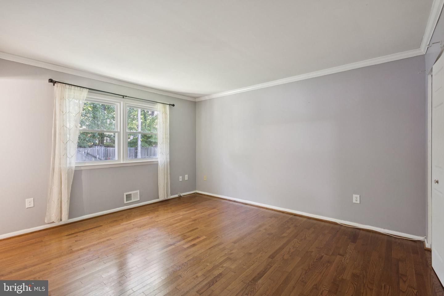 3925 FORGE DR, WOODBRIDGE, Virginia 22193, 5 Bedrooms Bedrooms, ,3 BathroomsBathrooms,Residential,For sale,3925 FORGE DR,VAPW2105234 MLS # VAPW2105234