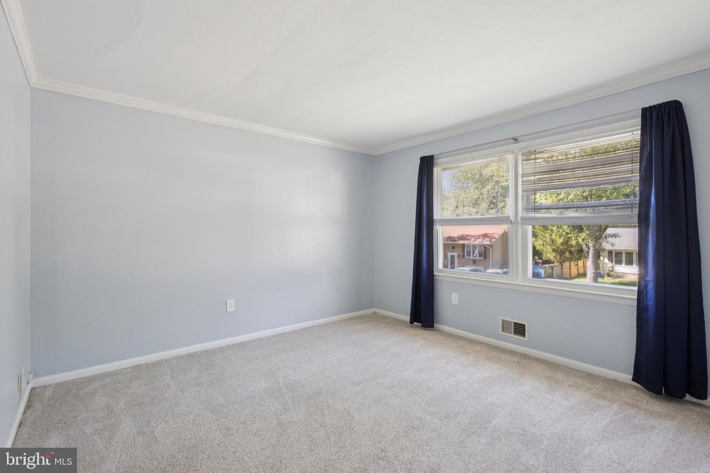 3925 FORGE DR, WOODBRIDGE, Virginia 22193, 5 Bedrooms Bedrooms, ,3 BathroomsBathrooms,Residential,For sale,3925 FORGE DR,VAPW2105234 MLS # VAPW2105234