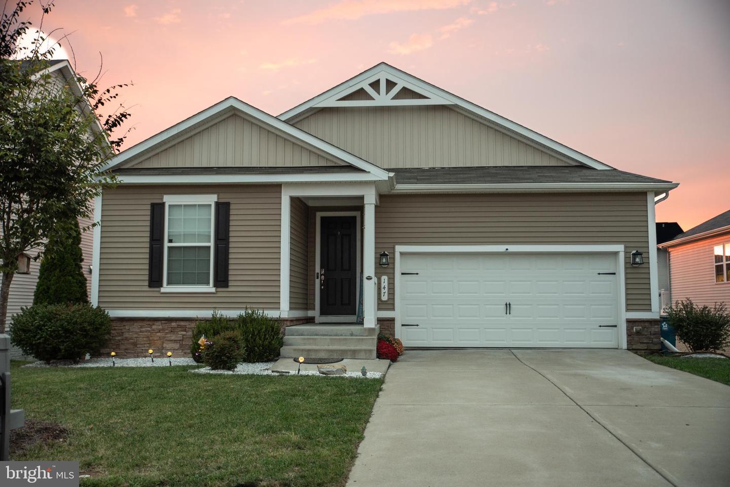 147 WESTCHESTER DR, STEPHENS CITY, Virginia 22655, 5 Bedrooms Bedrooms, ,3 BathroomsBathrooms,Residential,For sale,147 WESTCHESTER DR,VAFV2037166 MLS # VAFV2037166