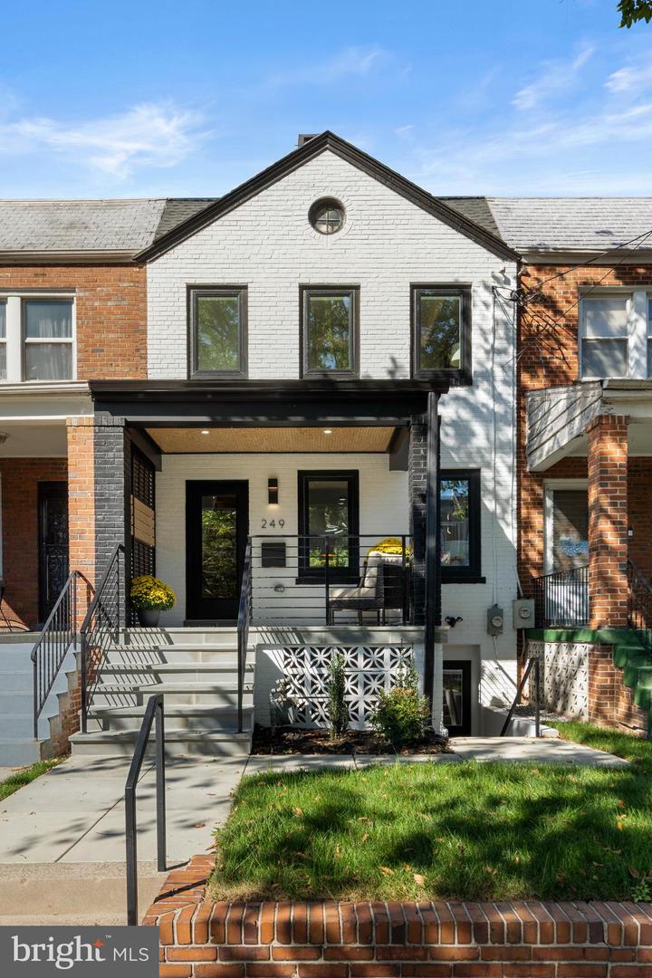 249 GALLATIN ST NW, WASHINGTON, District Of Columbia 20011, 4 Bedrooms Bedrooms, ,3 BathroomsBathrooms,Residential,For sale,249 GALLATIN ST NW,DCDC2225140 MLS # DCDC2225140