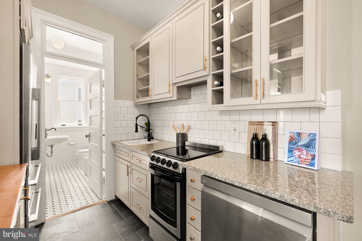 2122 CALIFORNIA ST NW #556, WASHINGTON, District Of Columbia 20008, 1 Bedroom Bedrooms, 2 Rooms Rooms,1 BathroomBathrooms,Residential,For sale,2122 CALIFORNIA ST NW #556,DCDC2225086 MLS # DCDC2225086 2122 CALIFORNIA ST NW #556, WASHINGTON, District Of Columbia 20008, 1 Bedroom Bedrooms, 2 Rooms Rooms,1 BathroomBathrooms,Residential,For sale,2122 CALIFORNIA ST NW #556,DCDC2225086 MLS # DCDC2225086