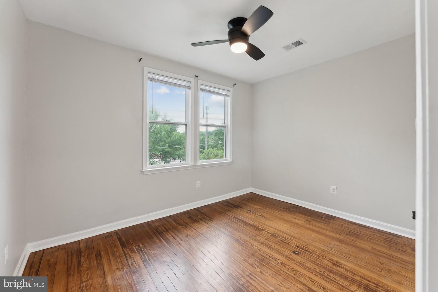 1843 MONROE ST NE, WASHINGTON, District Of Columbia 20018, 5 Bedrooms Bedrooms, 9 Rooms Rooms,3 BathroomsBathrooms,Residential,For sale,1843 MONROE ST NE,DCDC2225098 MLS # DCDC2225098