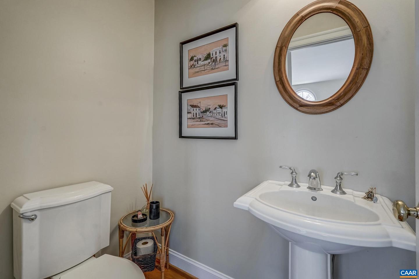 997 GLENWOOD STATION LN, CHARLOTTESVILLE, Virginia 22901, 4 Bedrooms Bedrooms, ,3 BathroomsBathrooms,Residential,For sale,997 GLENWOOD STATION LN,669590 MLS # 669590