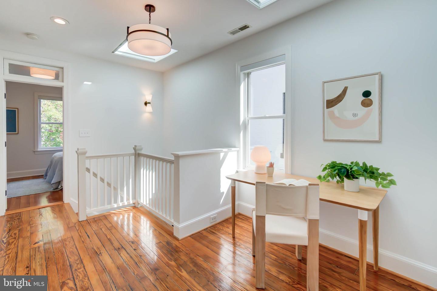 1521 CAROLINE ST NW, WASHINGTON, District Of Columbia 20009, 3 Bedrooms Bedrooms, ,2 BathroomsBathrooms,Residential,For sale,1521 CAROLINE ST NW,DCDC2225184 MLS # DCDC2225184