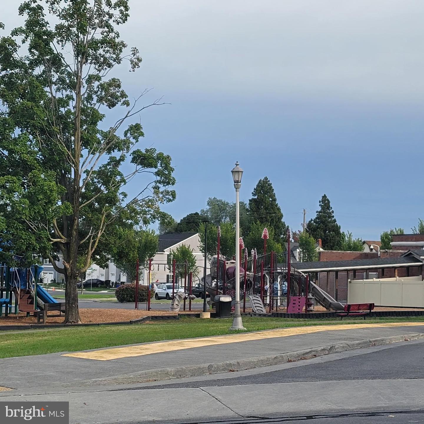 608 GREEN ST, WINCHESTER, Virginia 22601, 3 Bedrooms Bedrooms, ,1 BathroomBathrooms,Residential,For sale,608 GREEN ST,VAWI2009172 MLS # VAWI2009172