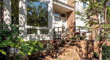 503 NE 2ND ST, CHARLOTTESVILLE, Virginia 22902, 3 Bedrooms Bedrooms, ,3 BathroomsBathrooms,Residential,For sale,503 NE 2ND ST,669600 MLS # 669600