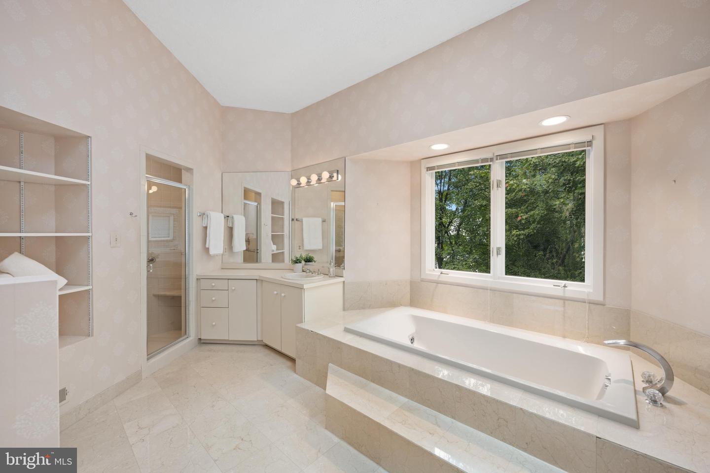 4667 KENMORE DR NW, WASHINGTON, District Of Columbia 20007, 4 Bedrooms Bedrooms, ,3 BathroomsBathrooms,Residential,For sale,4667 KENMORE DR NW,DCDC2225092 MLS # DCDC2225092