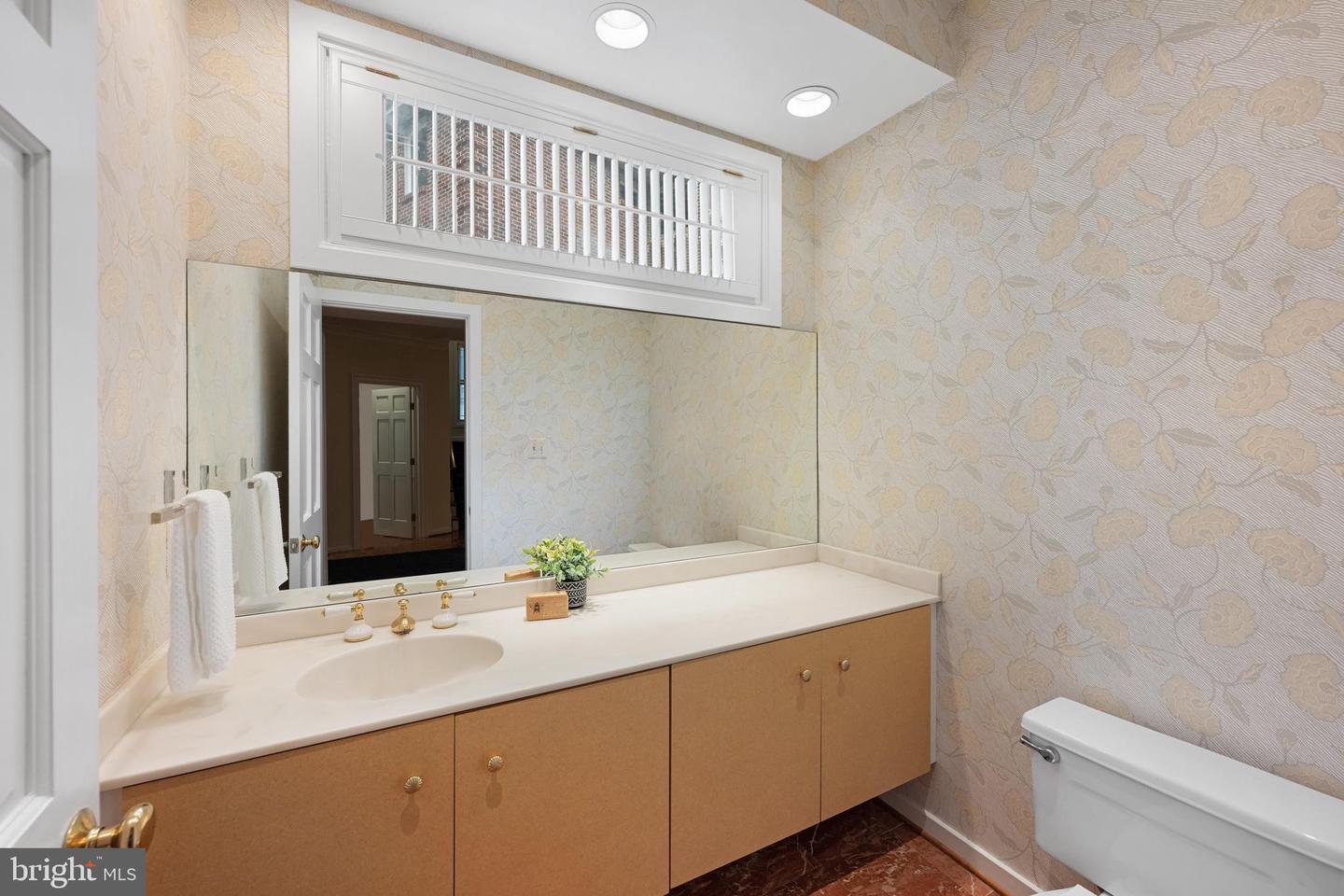 4667 KENMORE DR NW, WASHINGTON, District Of Columbia 20007, 4 Bedrooms Bedrooms, ,3 BathroomsBathrooms,Residential,For sale,4667 KENMORE DR NW,DCDC2225092 MLS # DCDC2225092