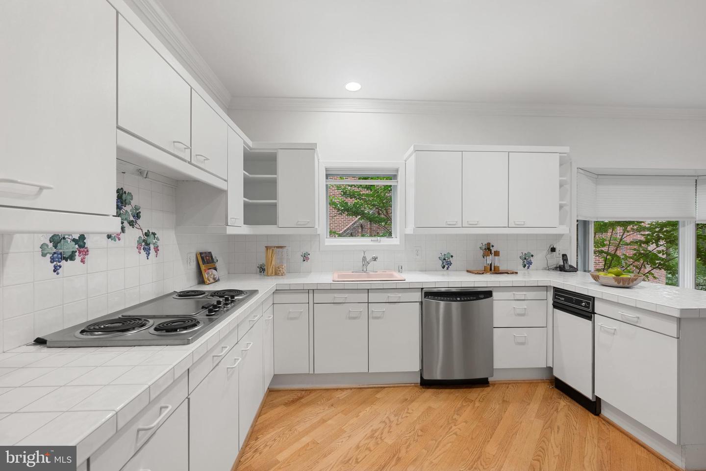 4667 KENMORE DR NW, WASHINGTON, District Of Columbia 20007, 4 Bedrooms Bedrooms, ,3 BathroomsBathrooms,Residential,For sale,4667 KENMORE DR NW,DCDC2225092 MLS # DCDC2225092