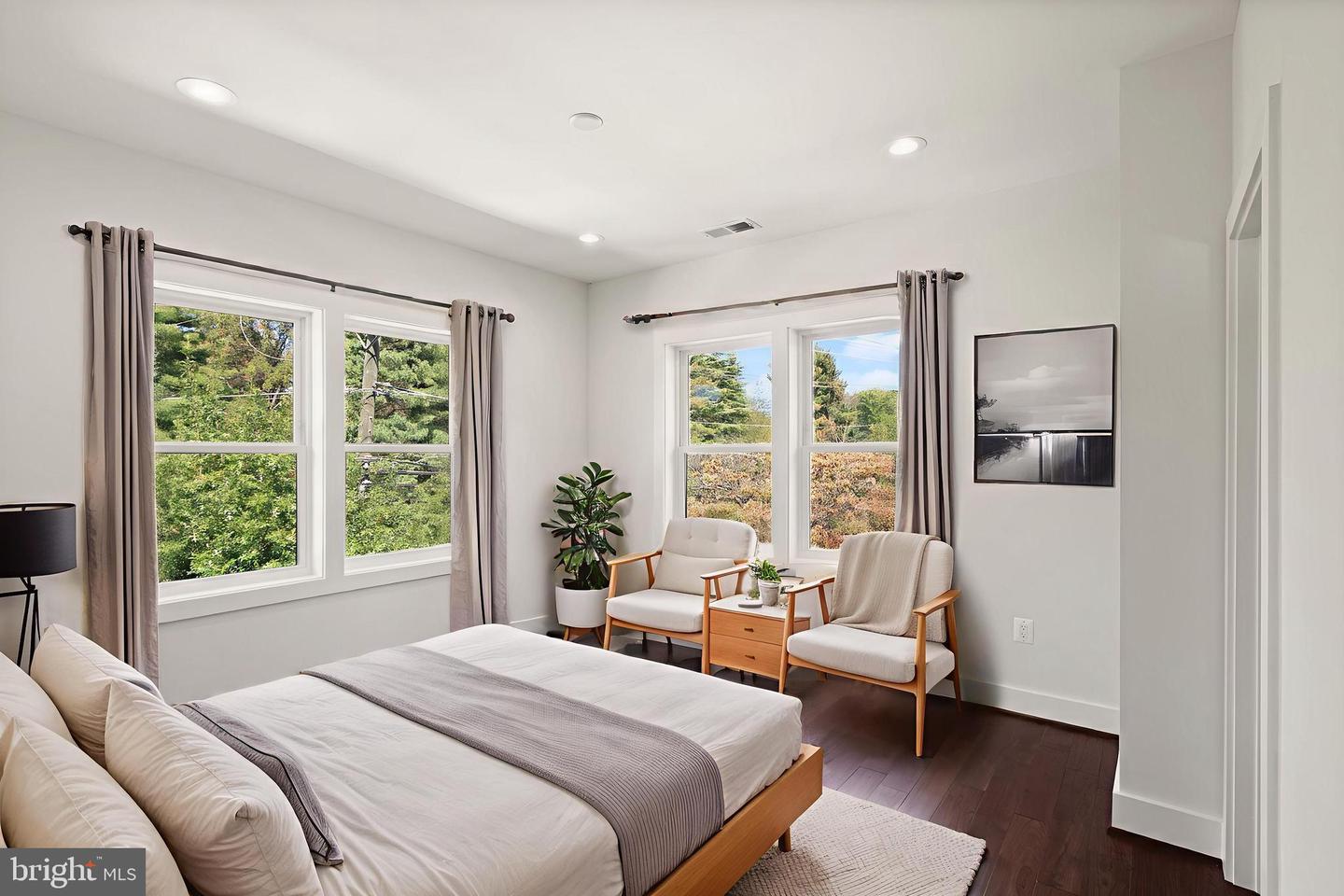 1830 CHERRI DR, FALLS CHURCH, Virginia 22043, 6 Bedrooms Bedrooms, ,6 BathroomsBathrooms,Residential,For sale,1830 CHERRI DR,VAFX2270316 MLS # VAFX2270316